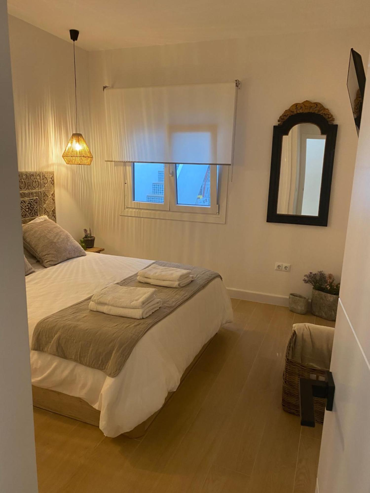 Apartamentos La Higuera 2 Рота Екстериор снимка